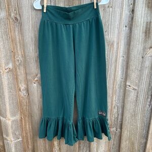 Matilda Jane Ruffle Pants Women's size M. Stretch.